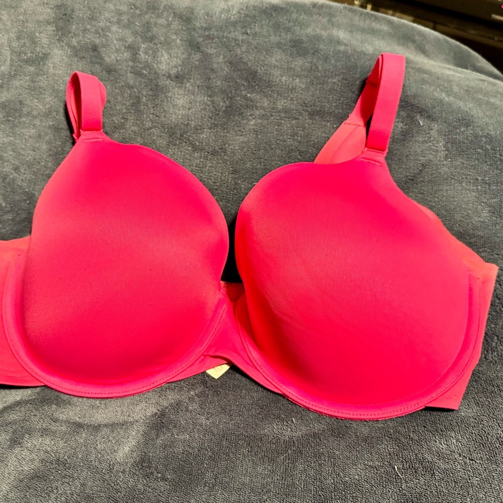 Totally Smooth Lightly Lined Balconette Bra